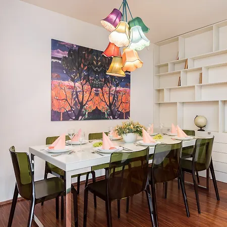 Appartement Empirent Center *