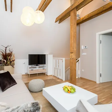 Appartement Empirent Center