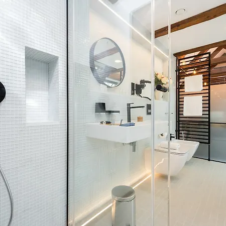 Empirent Center Apartment